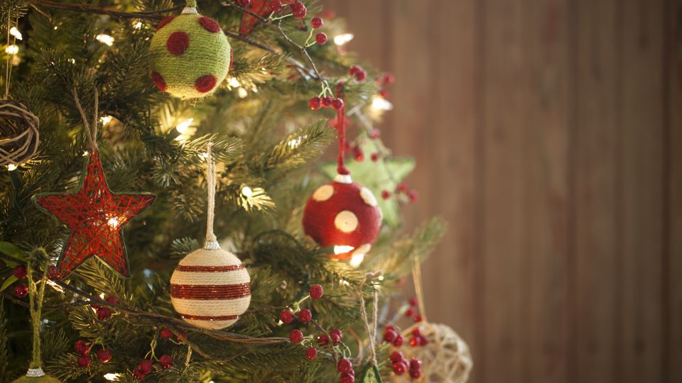 Quiz: Christmas traditions around the world - CBBC - BBC